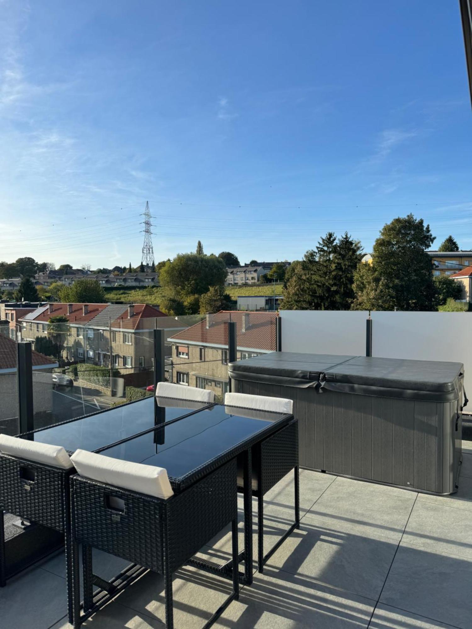 Liege Luxe & Jacuzzi Sous Les Etoiles Apartamento Saint-Nicolas  Exterior foto